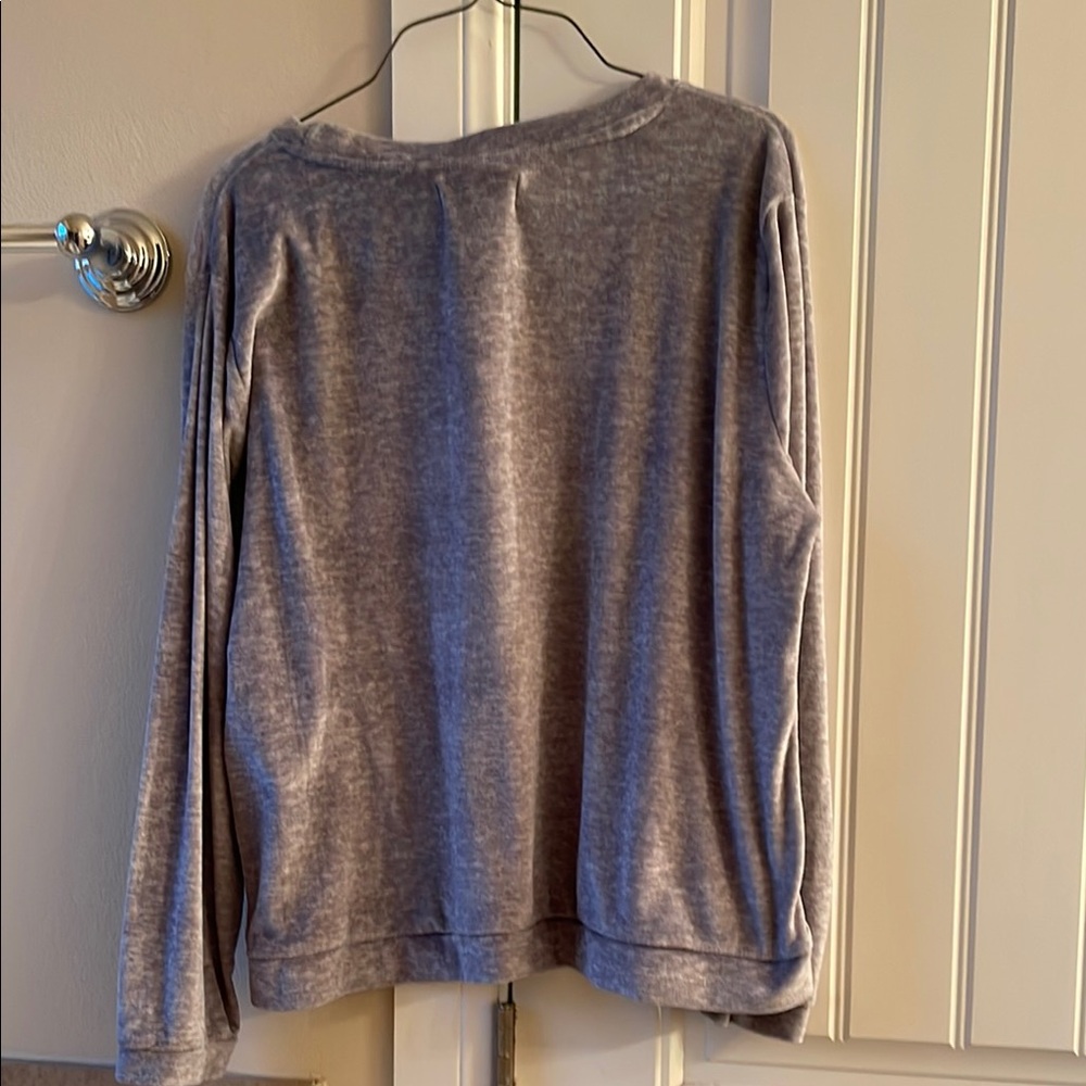 Juicy Couture Gray Long Sleeve Top - Picture 4 of 4